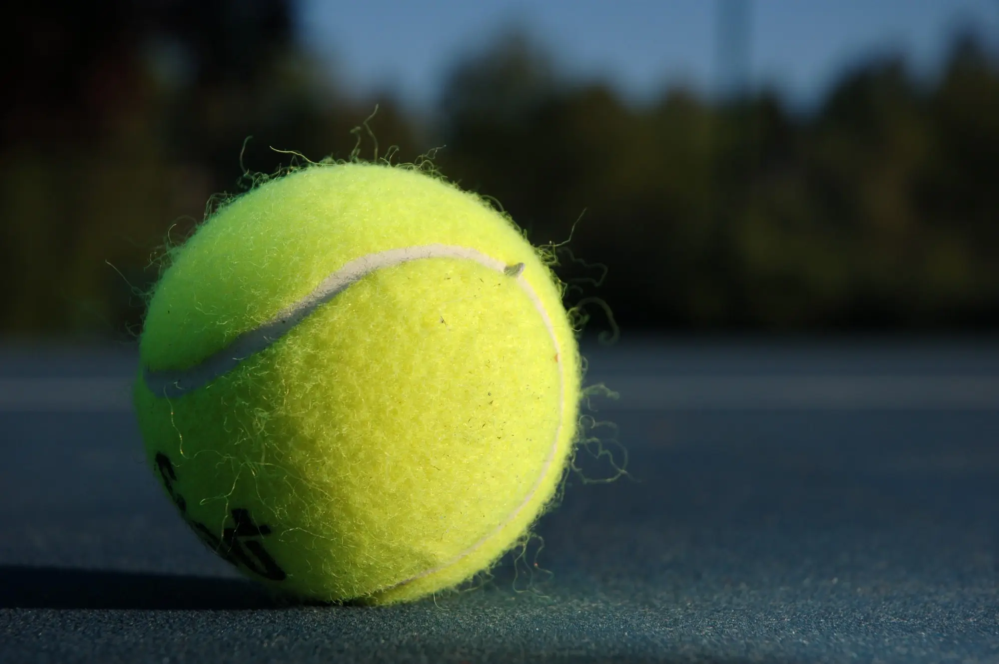 Quick tennis tips: Varying your serve